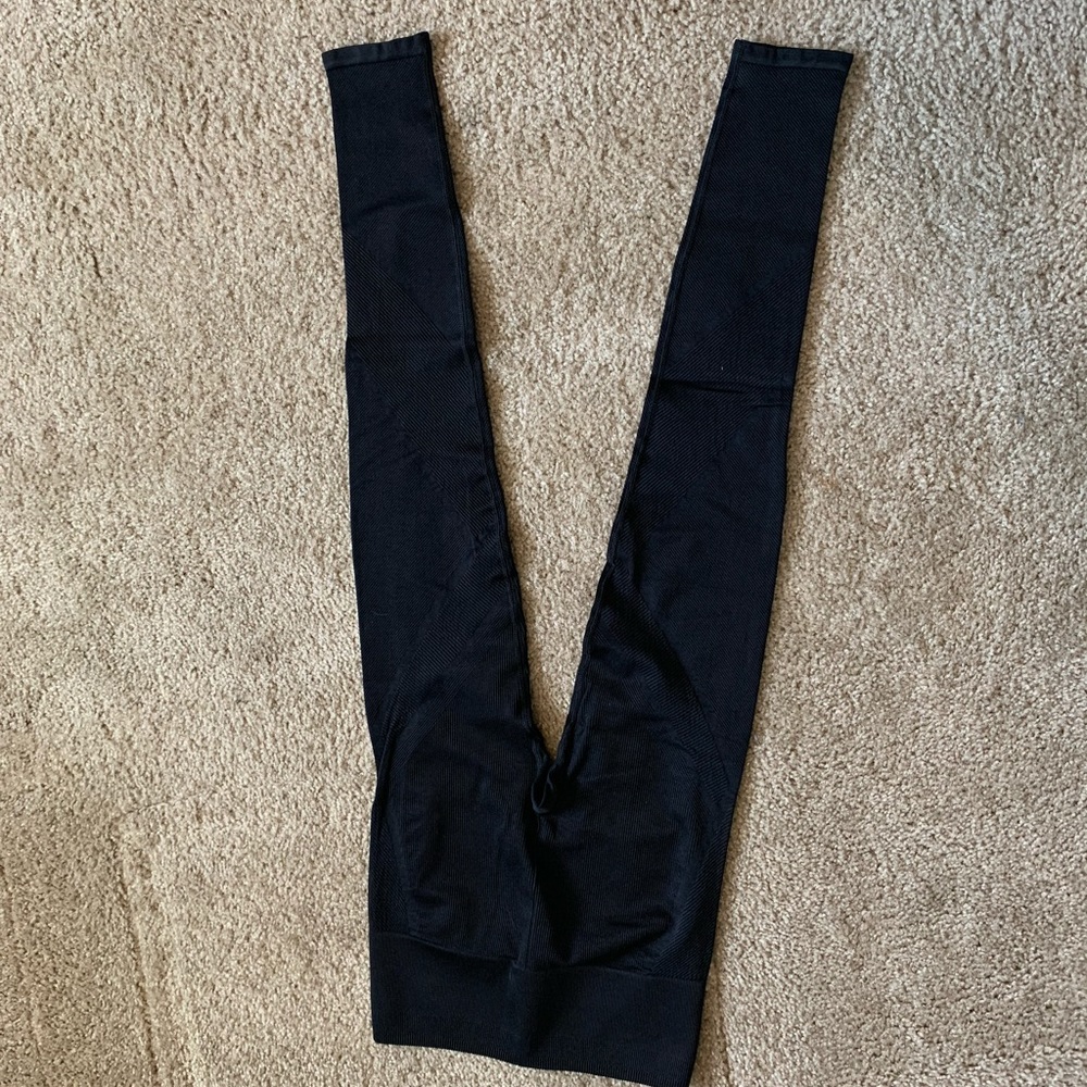 Fabletics high waisted seamless ribbed leggings